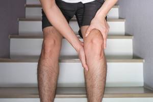 Боли сильные в ногах.особено в коленях - советы врачей на каждый день