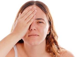 Почему болит глаза и голова - советы врачей на каждый день