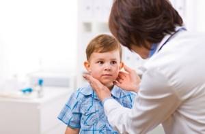 Боль в шее у ребенка - советы врачей на каждый день